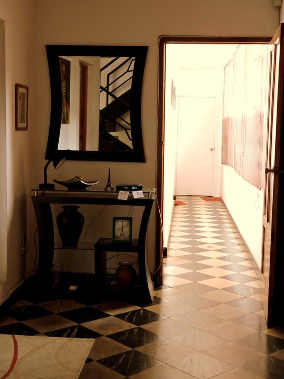 Хостел La Casa De Karla Ліма Екстер'єр фото